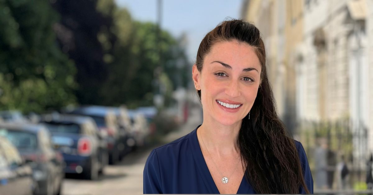 Dentist Aida